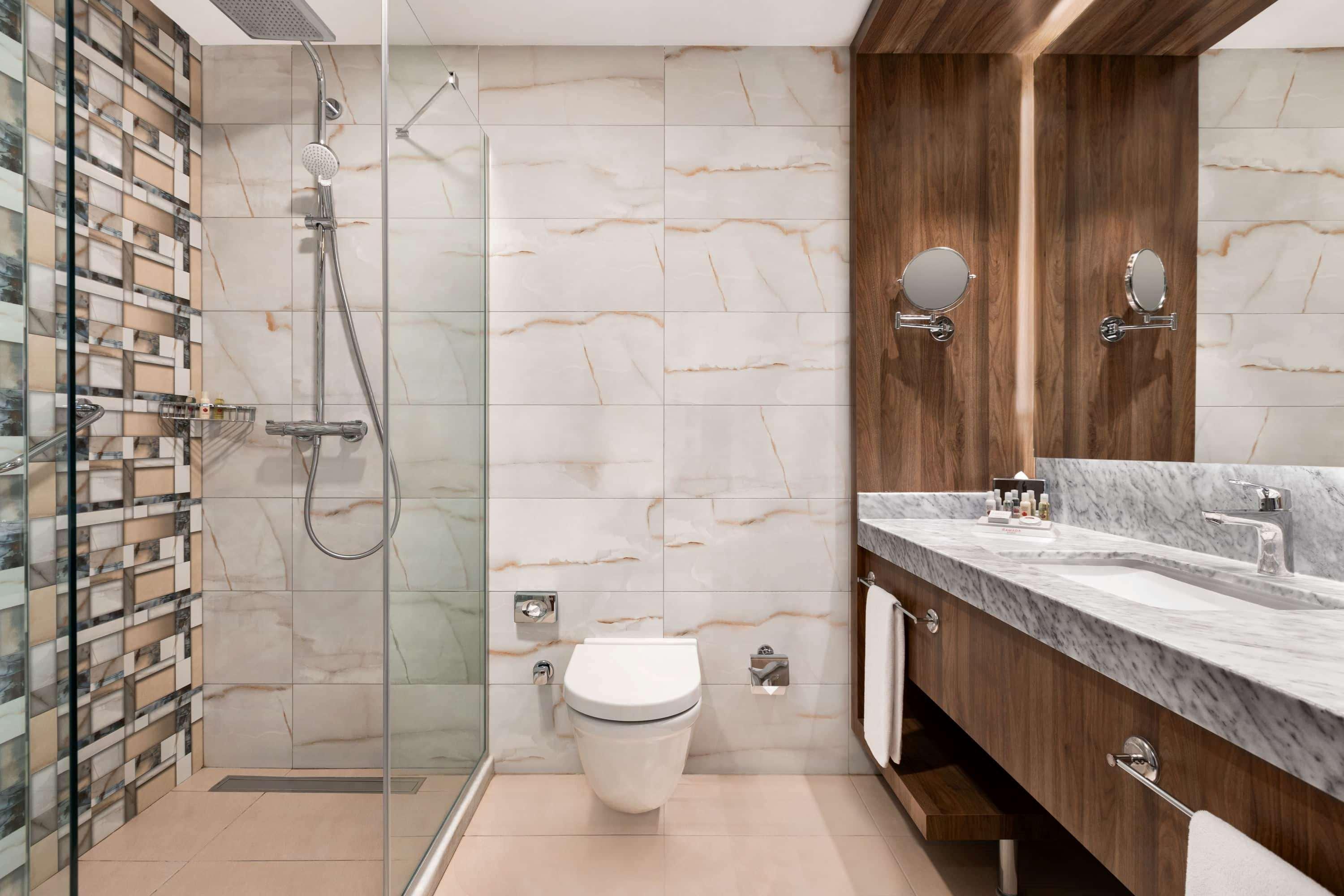 Ramada By Wyndham Beylikduzu Hotel Истанбул Екстериор снимка