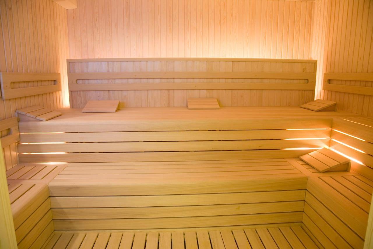 Ramada By Wyndham Beylikduzu Hotel Истанбул Екстериор снимка